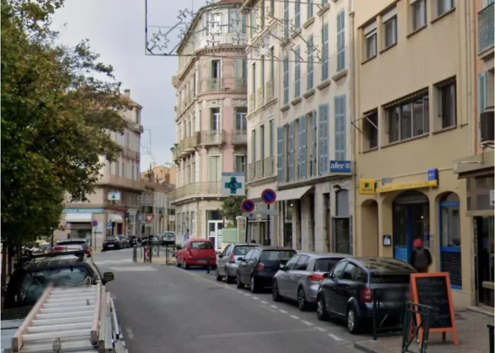 Charmant Studio