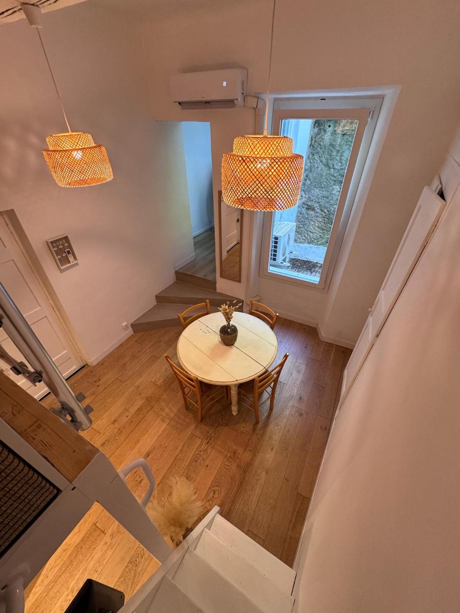 Charmant Studio Apartment *