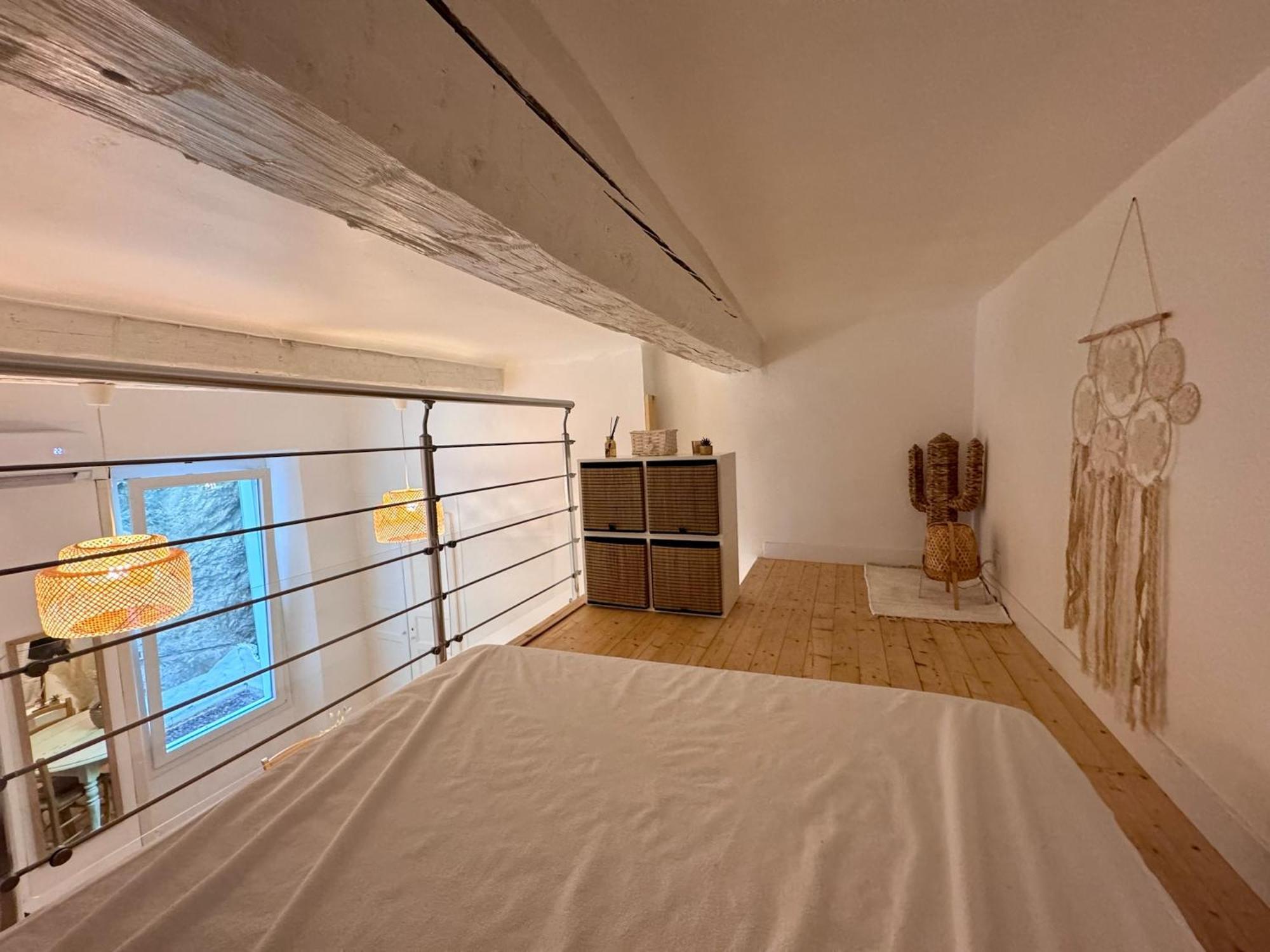 Apartment Charmant Studio